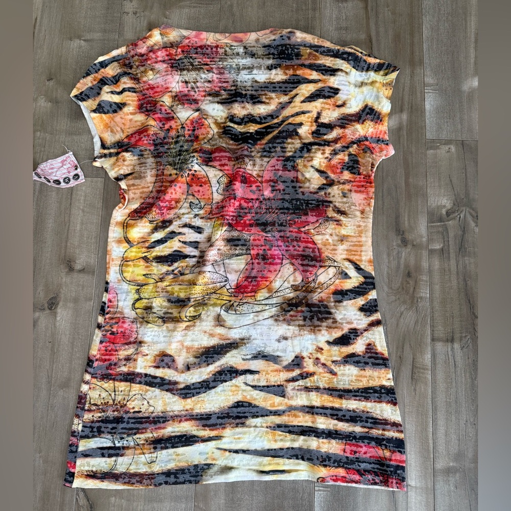 Lot of 3 NEW Awake Couture Los Angeles‎ V-Neck Shirt Short Sleeve Women Medium - Picture 7 of 13